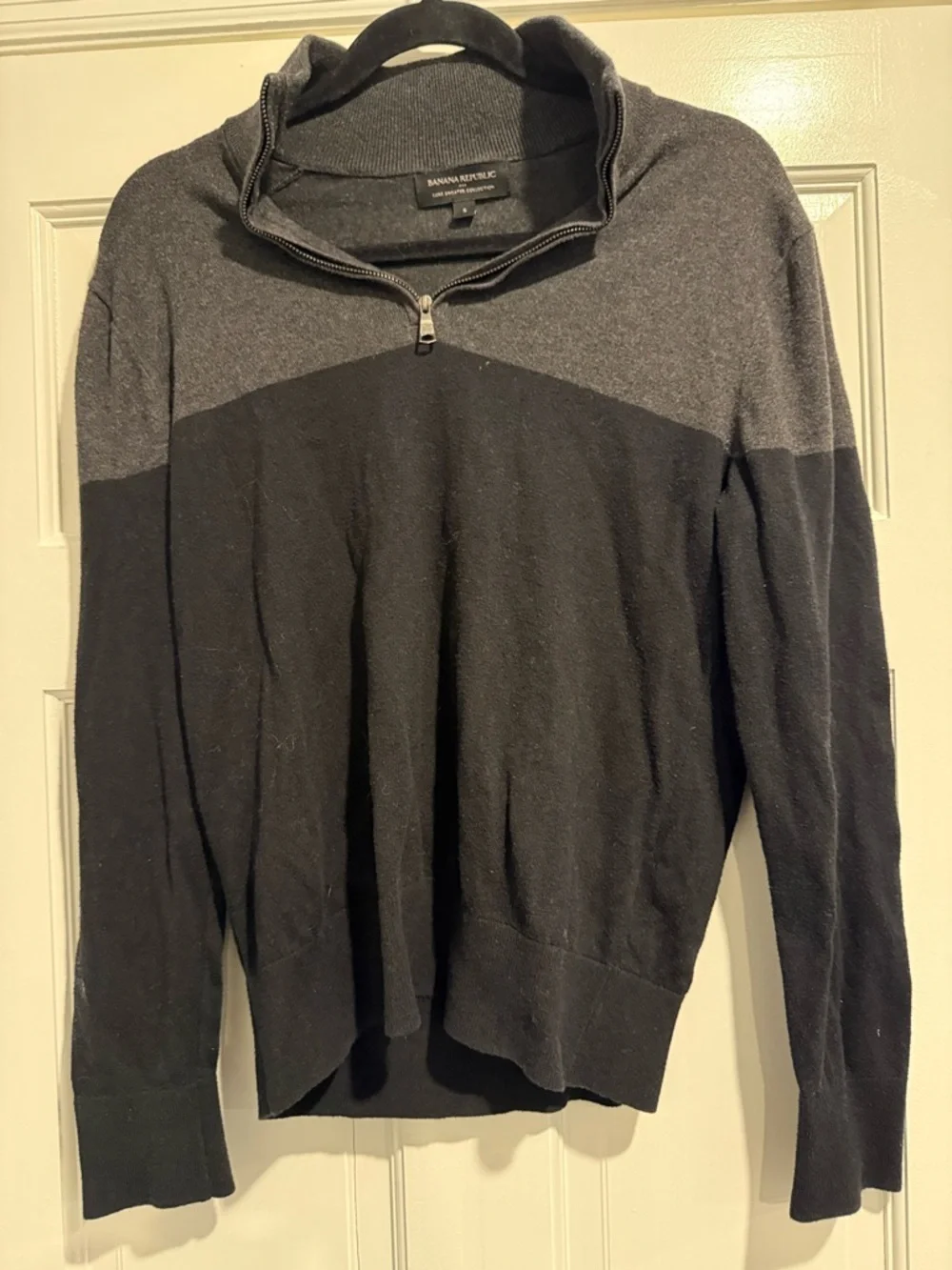 Banana Republic Luxe‎ Sweater - Black & Charcoal size Small